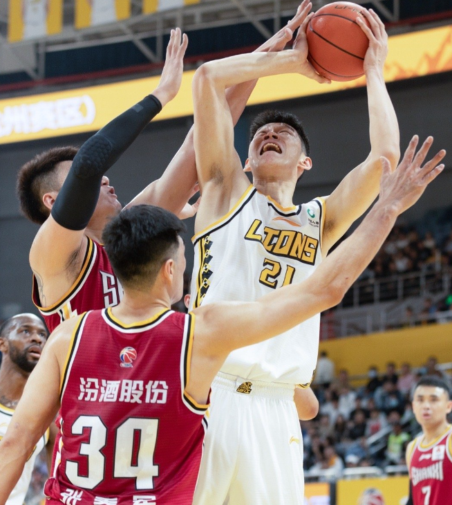 24赛季尤文图斯训练服